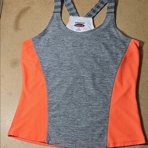 Billed High Performance tank top. Size M.